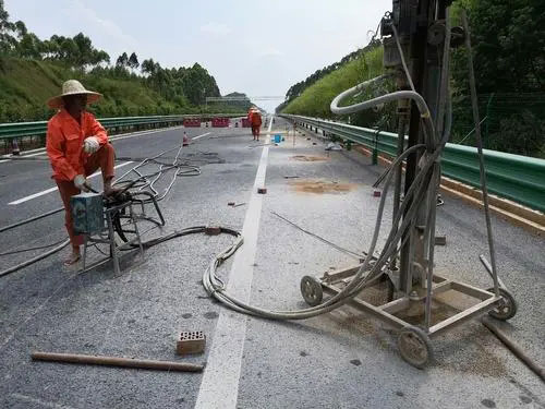 槐荫路基注浆